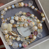 Uma necklace white pearls
